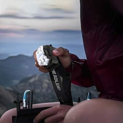 lampe frontale longue autonomie dans la main